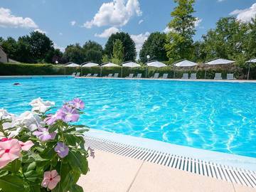 Tente pour 4 personnes, avec bassin pour enfant, animaux acceptés dans le Lot