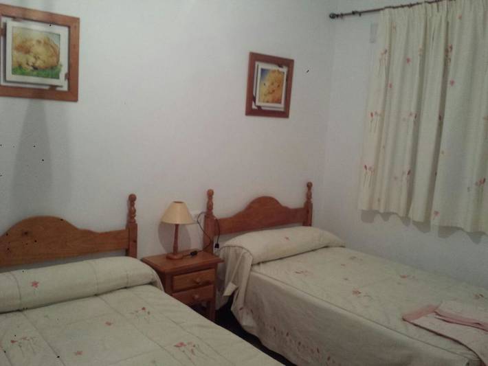 Casa rural para 7 personas, con terraza además de jardín y piscina en Arroyo Frío - 3