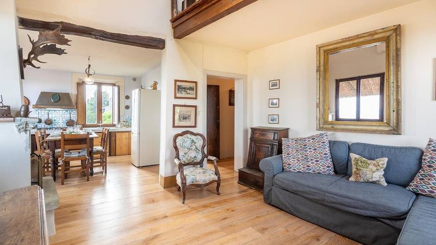 Villa per 6 persone, con giardino e terrazza nonché piscina in Cortona