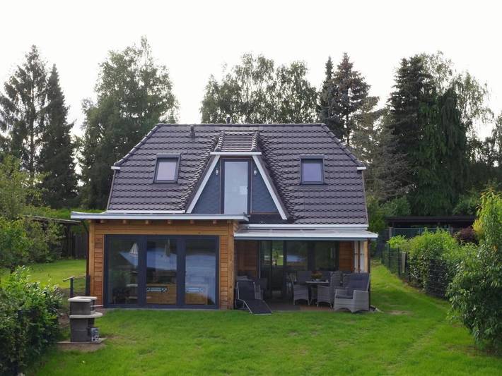 Ferienhaus für 6 Personen, mit Terrasse und Garten