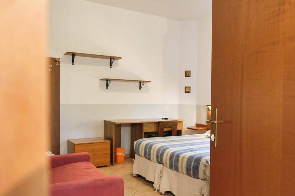 Zweibett- oder Doppelzimmer in einem schönen B&B in Porto Viro in Porto Viro, Polesine