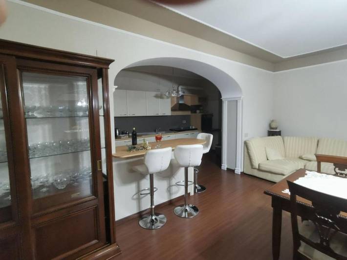 Gîte pour 6 personnes, avec vue ainsi que jardin et piscine, animaux acceptés à Ariano Irpino