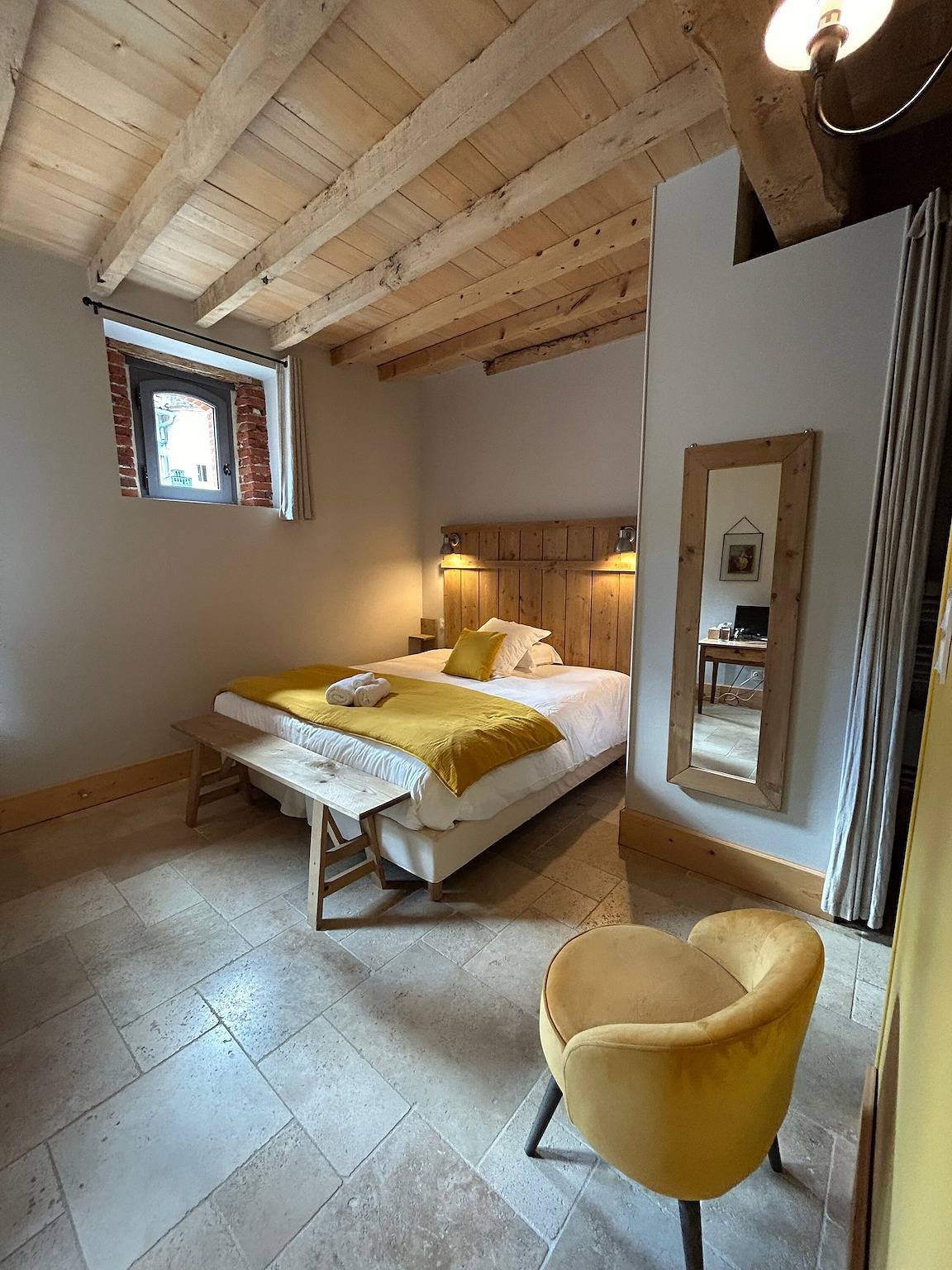 Chambre d’hôtes « Camille » avec piscine partagée, Wi-Fi et climatisation in Verfeil, Haute-Garonne
