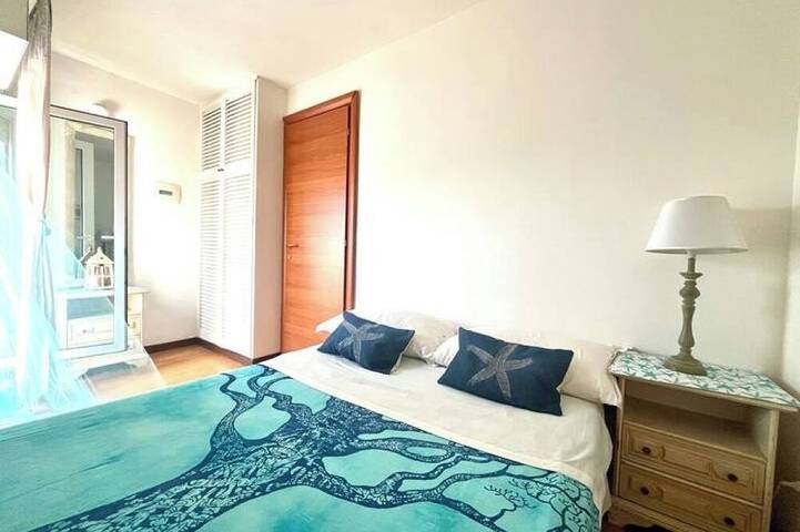 Ganze Wohnung, Ostia Lido Touristic Harbour See Front Attic in Ostia, Rom