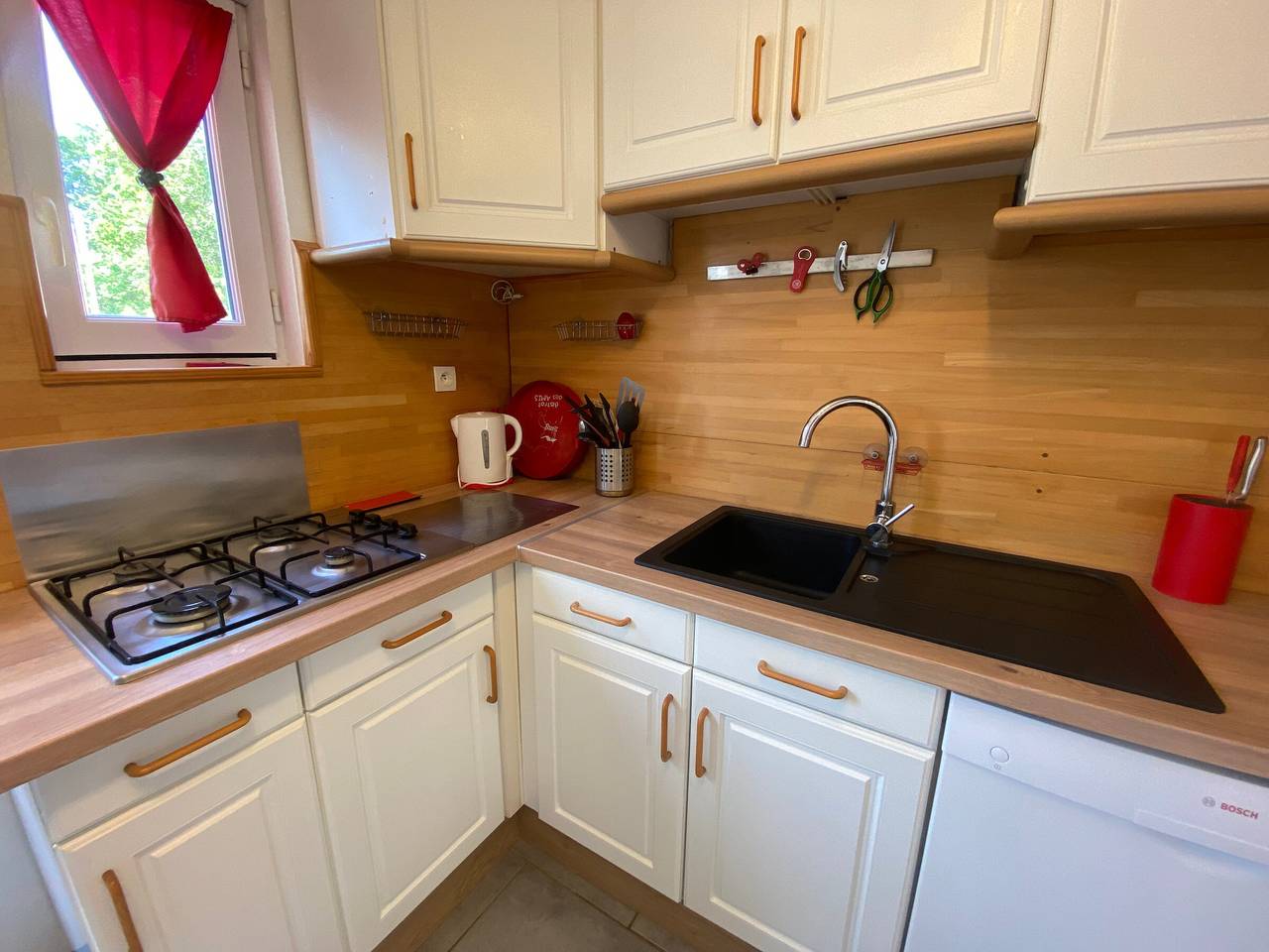 Family home in Saint-Brevin, 20 min to beach, pets allowed in Saint-Brevin-les-Pins, Côte de Jade