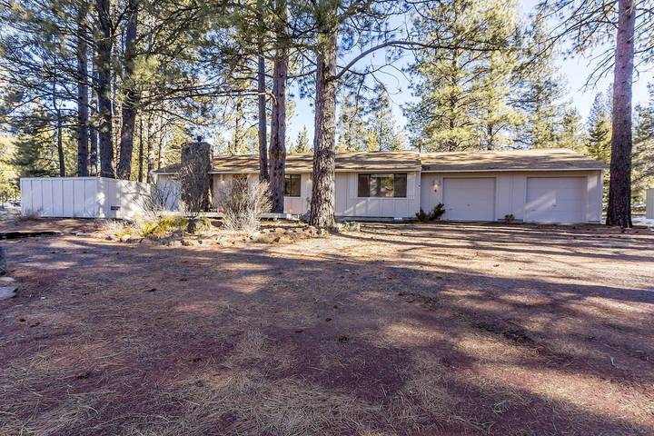 Vacation rental for 8 people, with hot tub and terrace in Sunriver