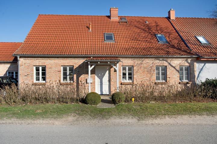 Ferienhaus 'Brunnenhaus' mit privater Terrasse, privatem Garten und Wi-Fi in Walkendorf, Mecklenburgische Seenplatte