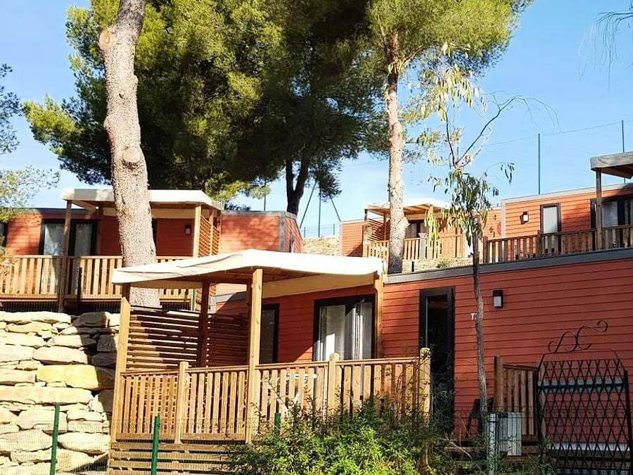 Camping de Ceyreste - Mobilhome 6 personnes - Mobil-Home En Vau 4 Pièces 6 Personnes Climatisé + Tv in Ceyreste, Région de Marseille