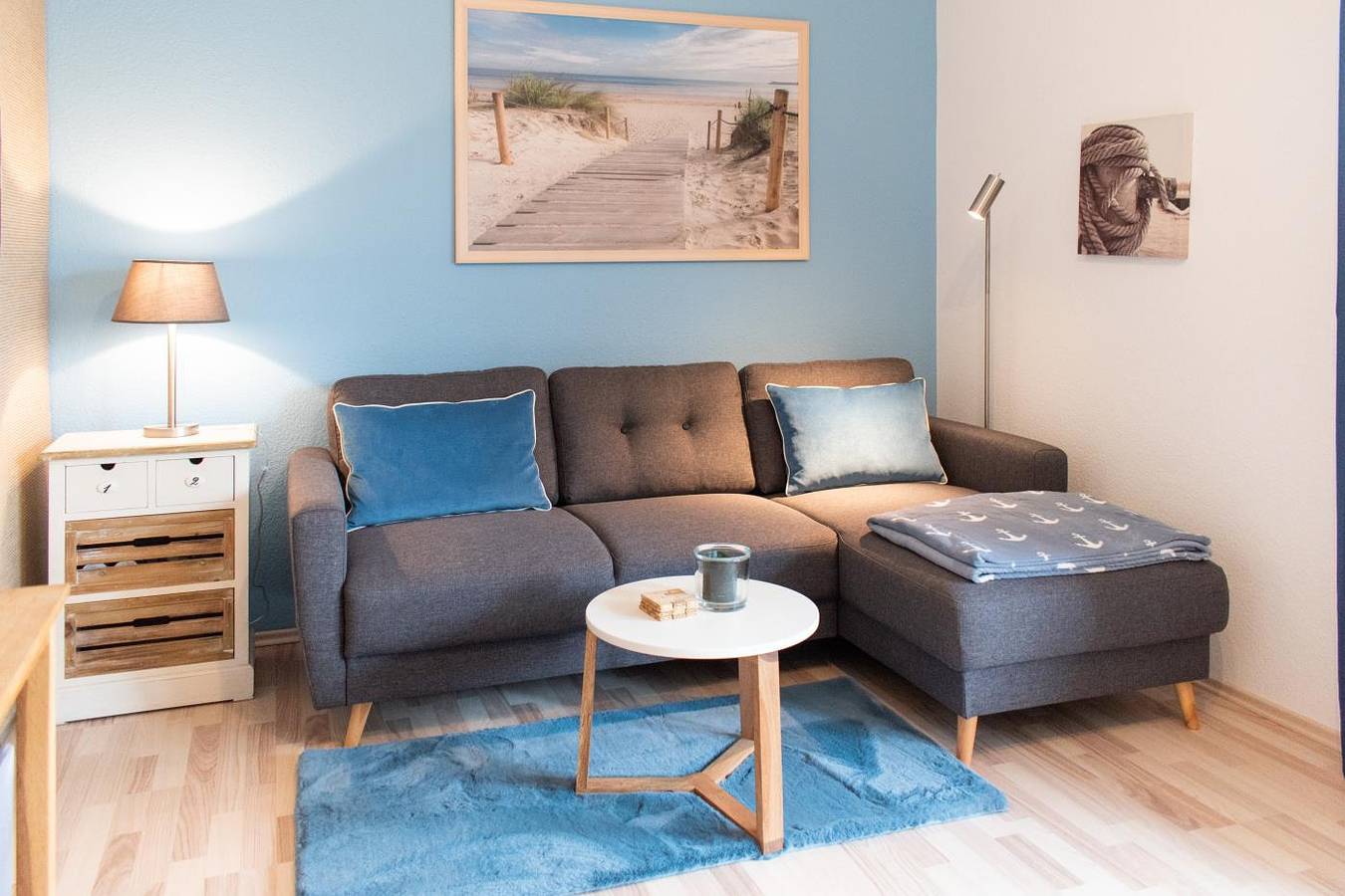 Ganze Wohnung, Niedliche Ferienwohnung Strandterrasse mit Terrasse und dem Meer vor der Tür in Scharbeutz, Ostholstein