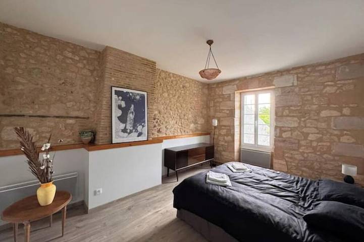 Location de vacances pour 6 personnes, avec terrasse et jardin à Jau-Dignac-et-Loirac - 4