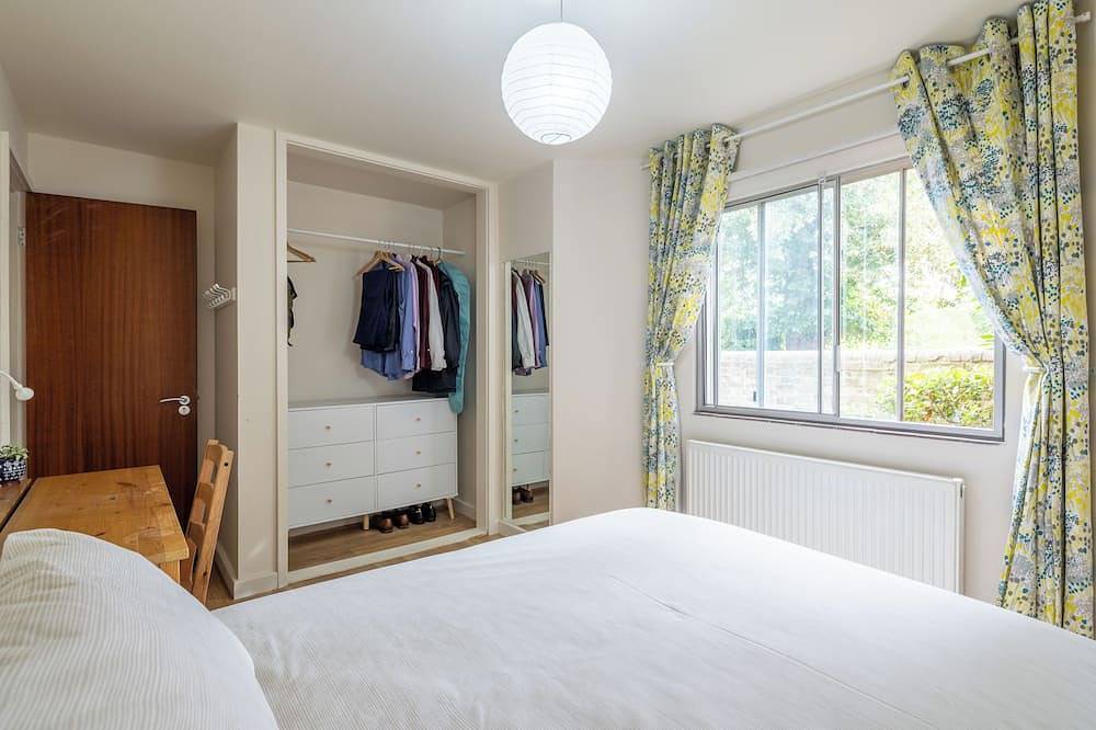Entire apartment, Peaceful two-bedroom apartment beside the River Cam and Colleges in Cambridge, Cambridgeshire
