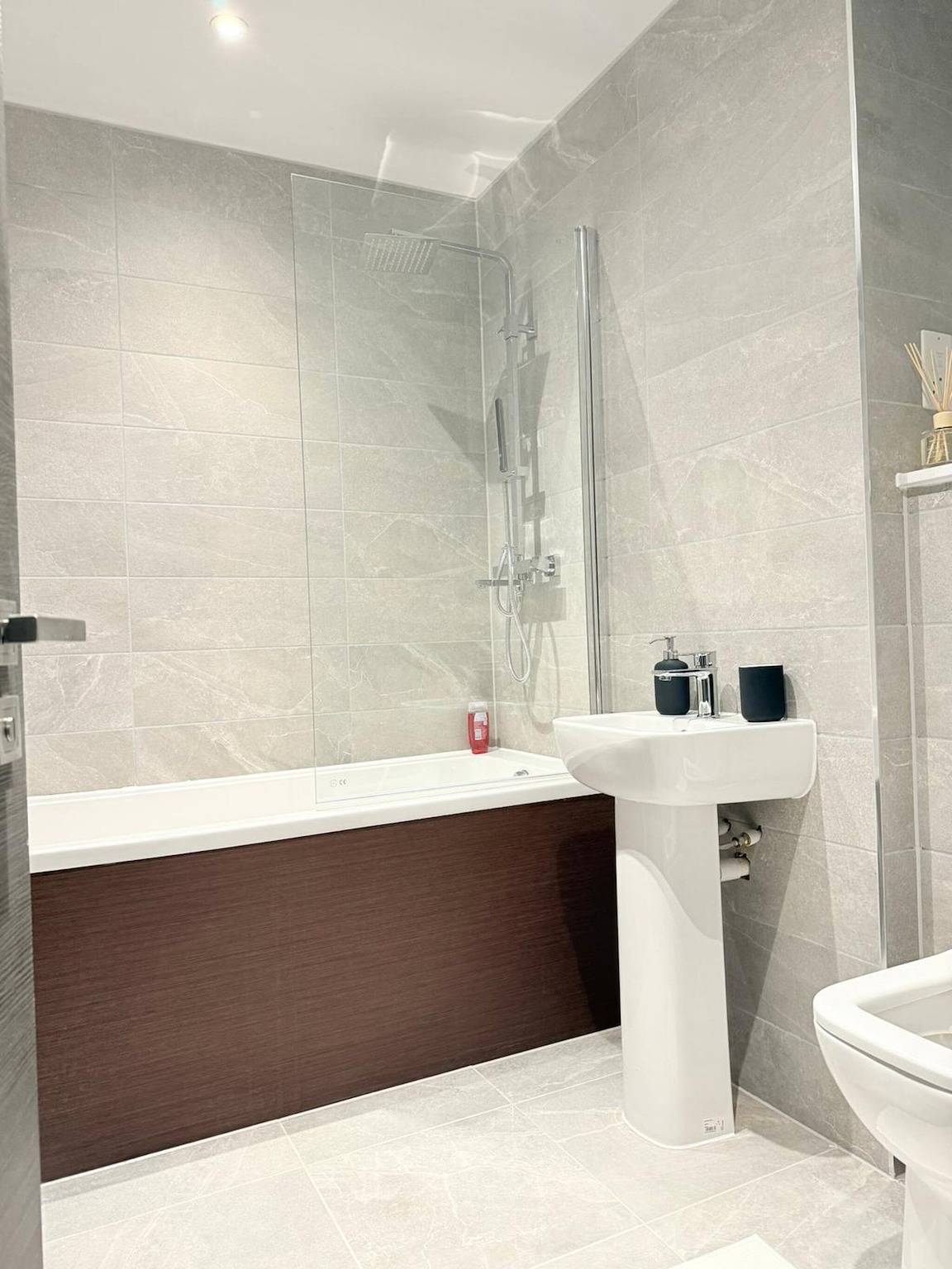 Ganze Wohnung, 2 Schlafzimmer mit Bad im Stadtzentrum für längere Aufenthalte in Greater Manchester