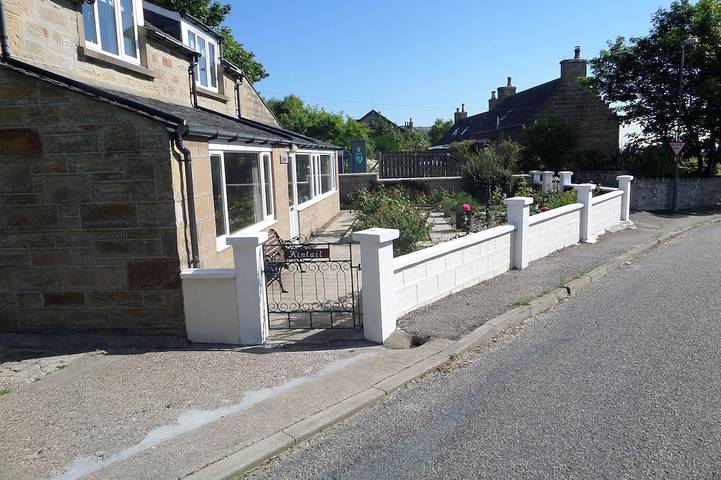 Vacation rental for 4 people, with Terrace and Yard the Highlands