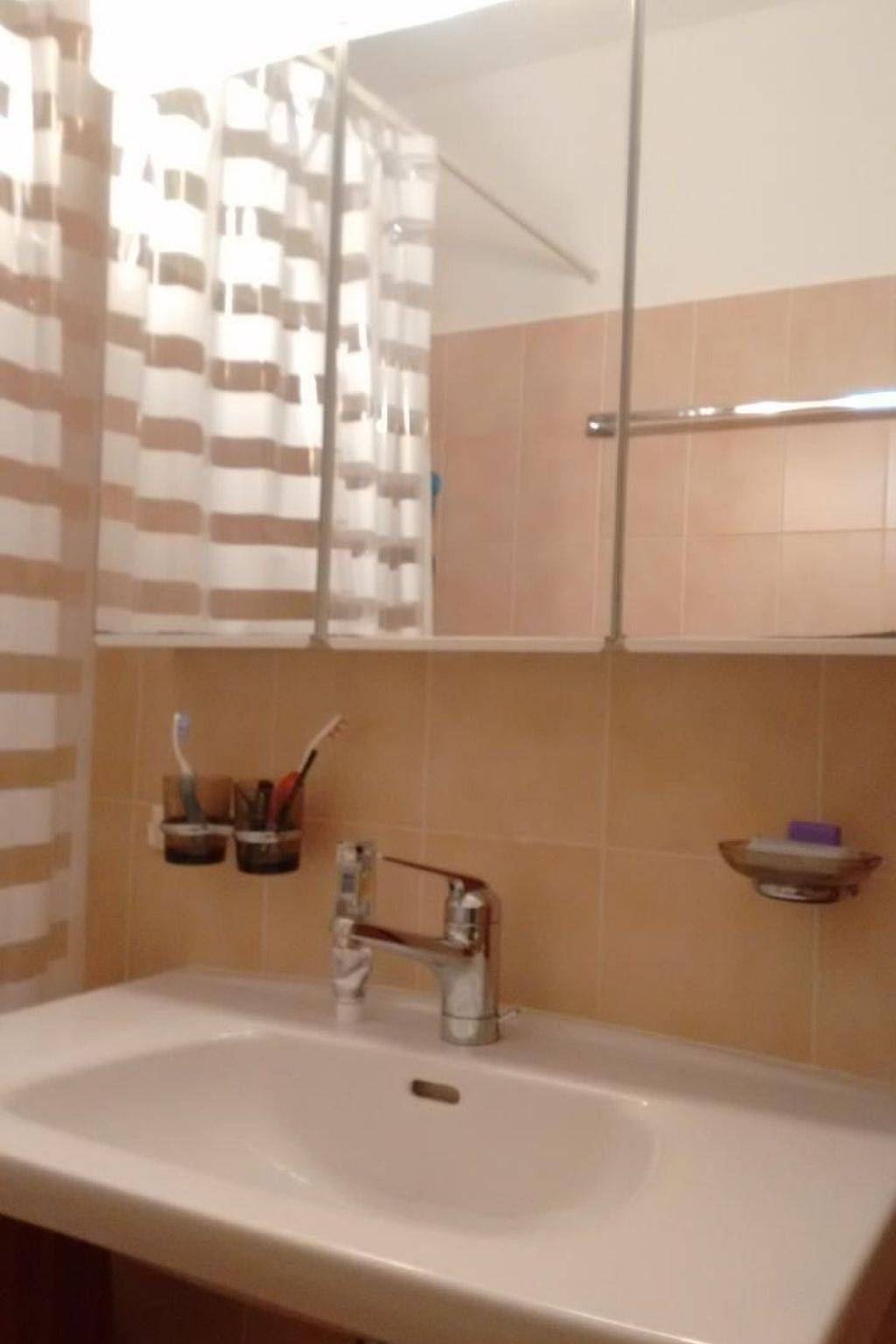 Ganze Wohnung, 2 Zimmer Gartenwohnung mit Pool in Caslano, Luganersee