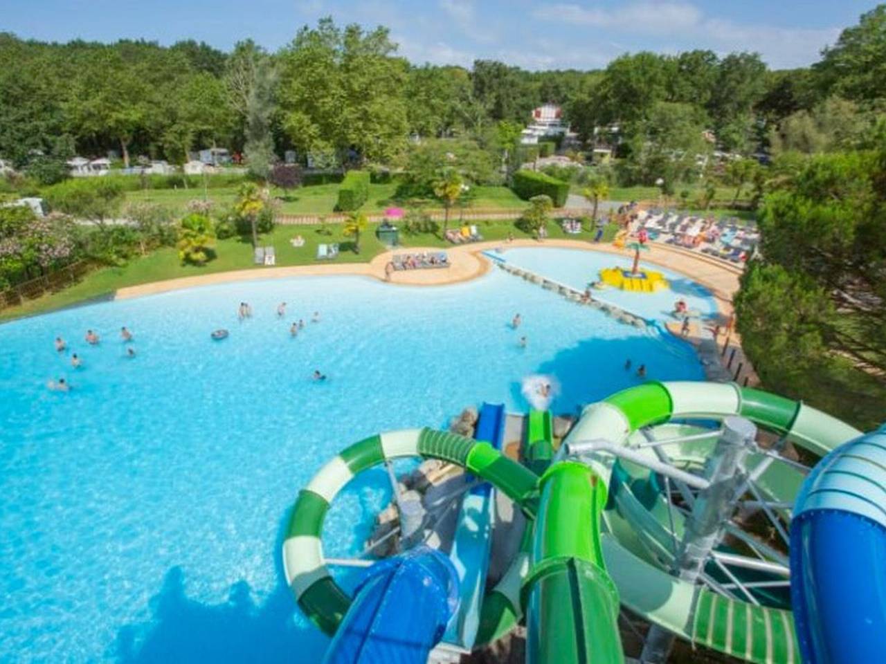 Cozy Mobile Home Terrace 34m² in Bidart in Bidart, Bayonne region