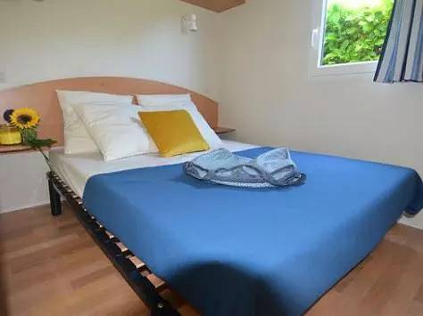 Mobil home pour 4 personnes, avec terrasse, animaux acceptés à Saint-Lunaire - 2