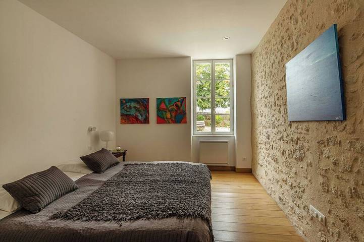 Location de vacances pour 10 personnes, avec Balcon ainsi que Jardin et Piscine à Saint-Martin-de-Gurson - 2