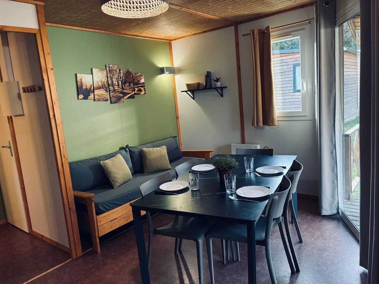 Chalet 3 étoiles - ccbecih in Chézery-Forens, Regionaler Naturpark Hochjura