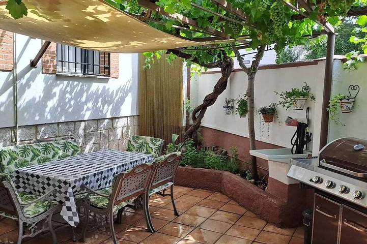 Cottage for 4 people, with garden and terrace - 1