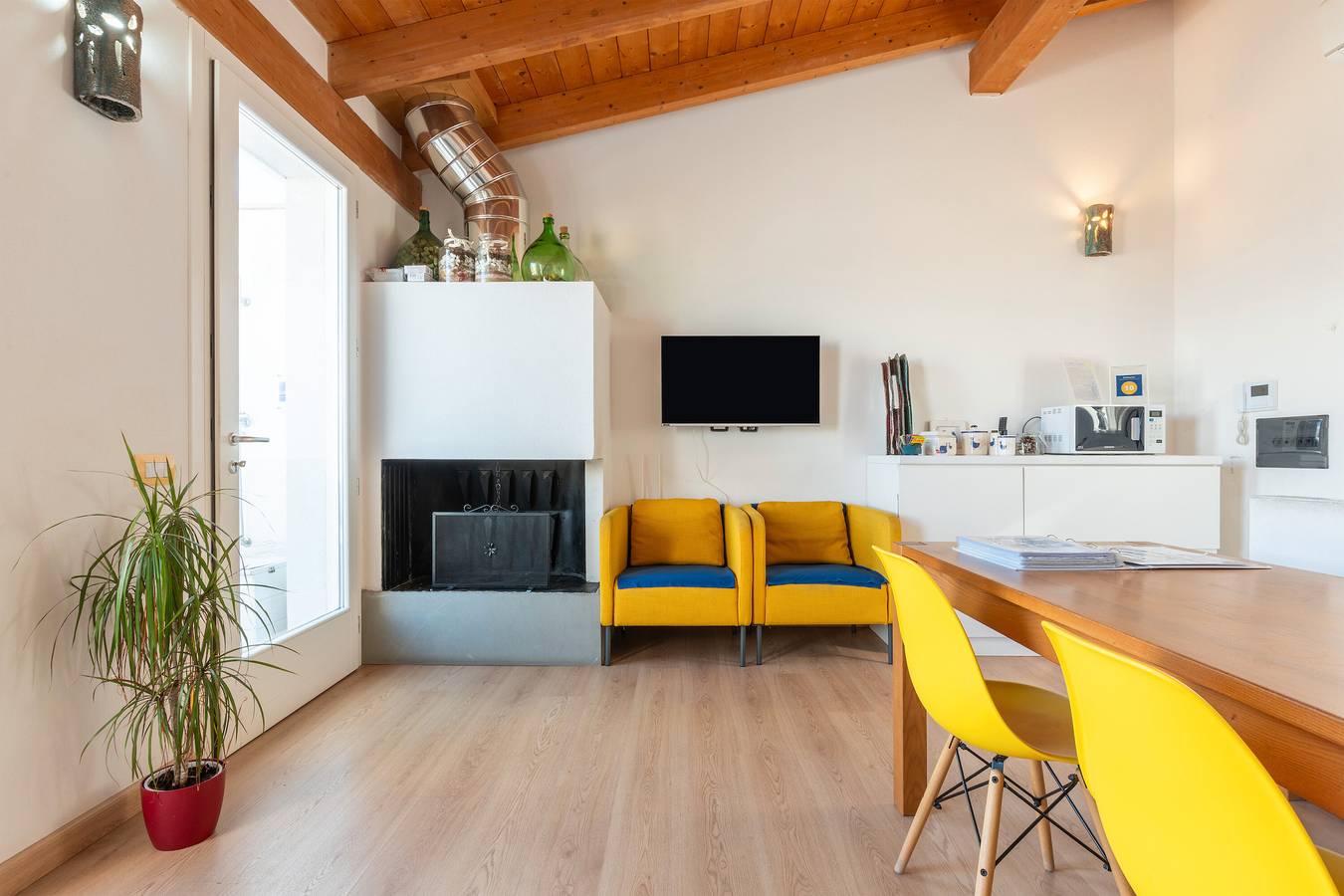 Ganze Wohnung, Ferienwohnung 'La Terrazza Di Bea - Centro Storico' mit Meerblick, Wi-Fi und Klimaanlage in Villanova (Sardinia), Cagliari