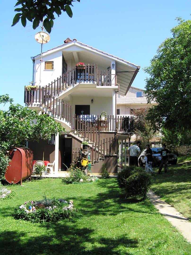 Ganze Wohnung, Istriensonne 0042 - Lucano-2 -  mit großem Garten und Parkplatz in Medulin Stadt, Medulin