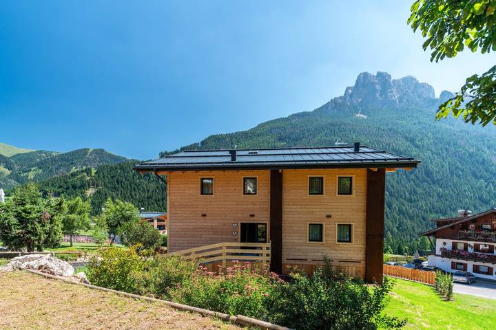 Habitación 'Noah Suites Dolly' con vistas a la montaña, terraza privada y Wi-Fi in Vigo di Fassa, San Giovanni di Fassa