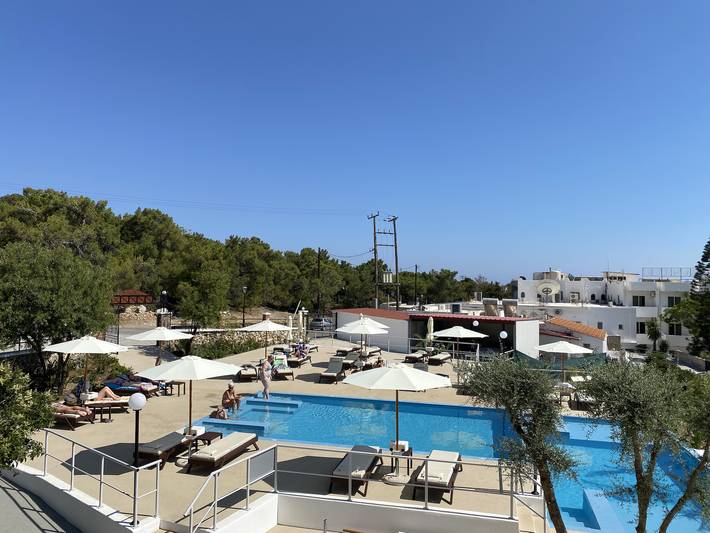 Apartment for 2 people, with ocean view and garden in Rhodes