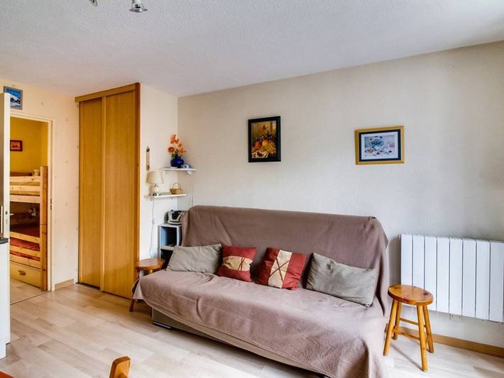 Ganze Wohnung, Studiokabine in Esquièze-Sère für 6 mit Balkon, Bergblick und Parkplatz in Esquièze-Sère, Nationalpark Pyrenäen