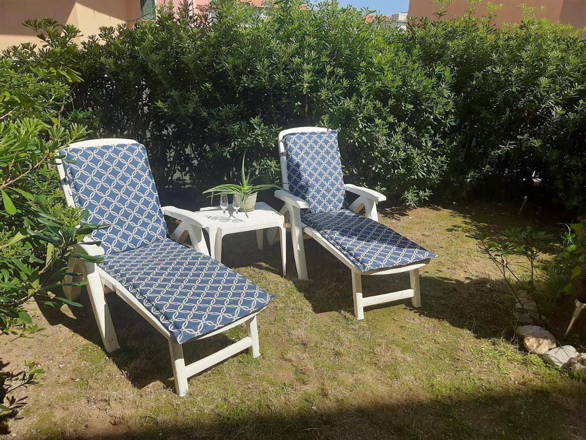 Appartamento intero, Spiaggia Serena - con giardino e box a 10 mt dal mare in Ceriale, Riviera di Ponente
