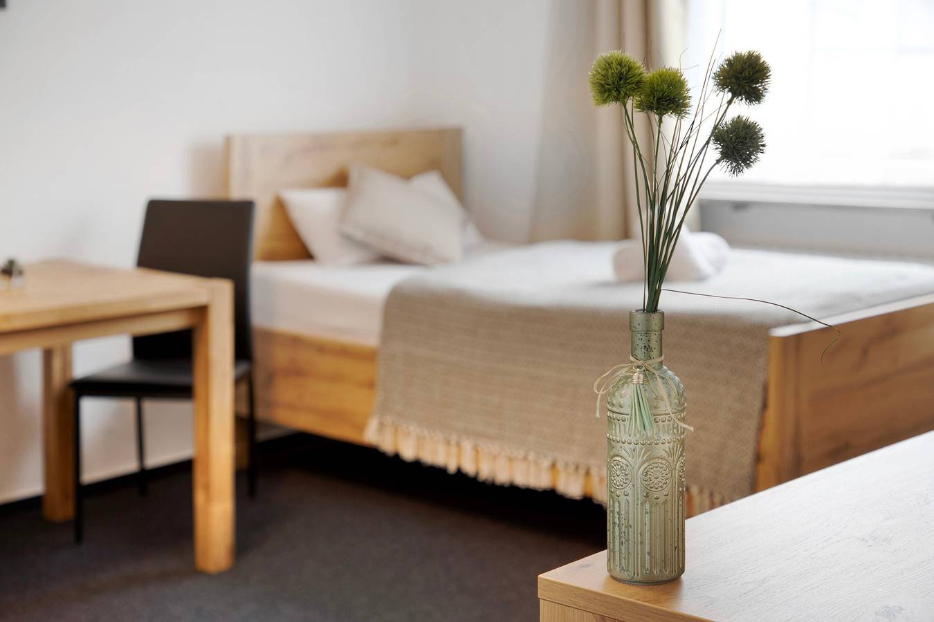 Ganze Wohnung, Ferienwohnung 'Vierbett' mit Bergblick, Gemeinschaftsterrasse und Wlan in Göppingen, Landkreis Göppingen
