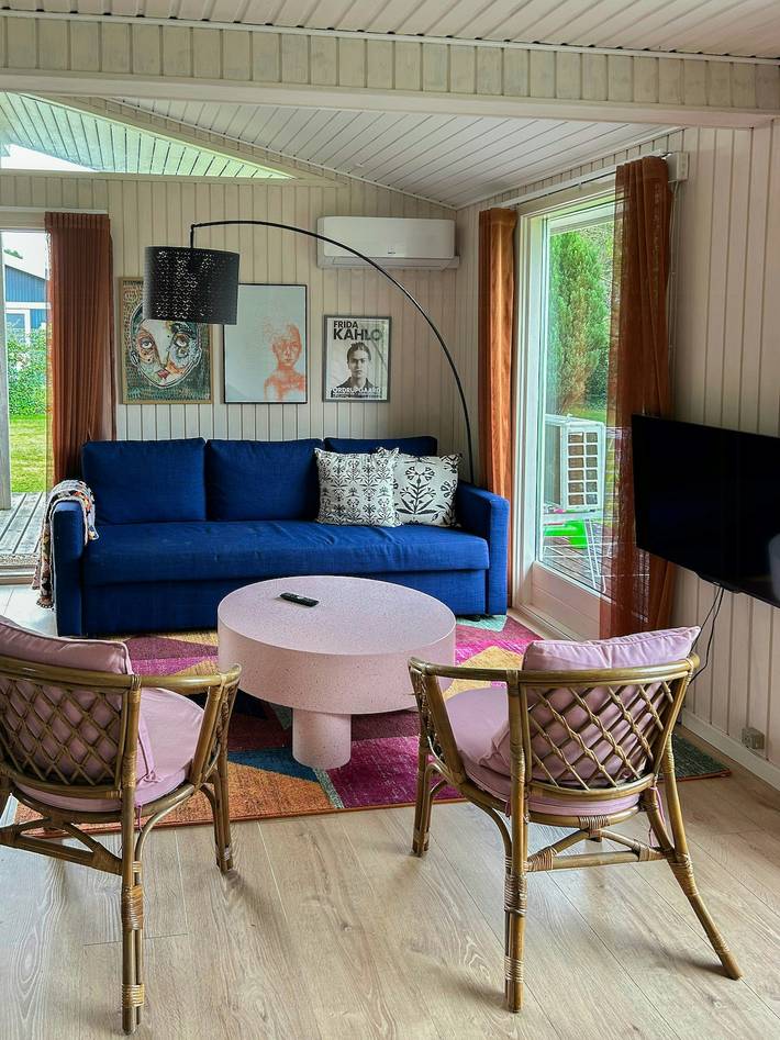 Ferieudlejning for 8 personer, med terrasse og have, børnevenlig i Vejlby Fed