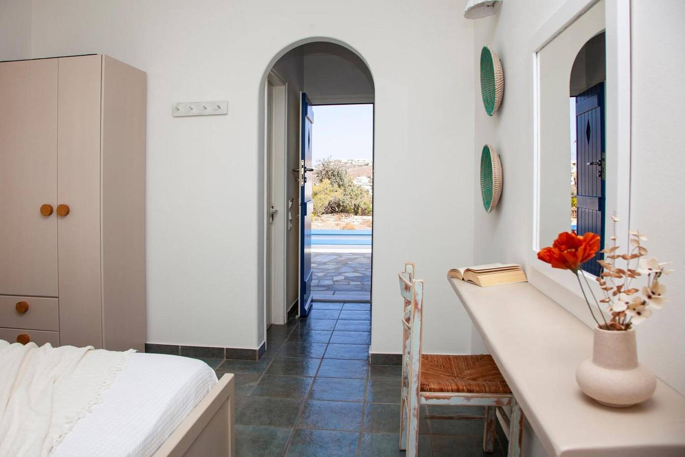 Ganze Wohnung, Ferienwohnung 'The Cretan Double Room' mit Meerblick, Wi-Fi und Klimaanlage in Paros