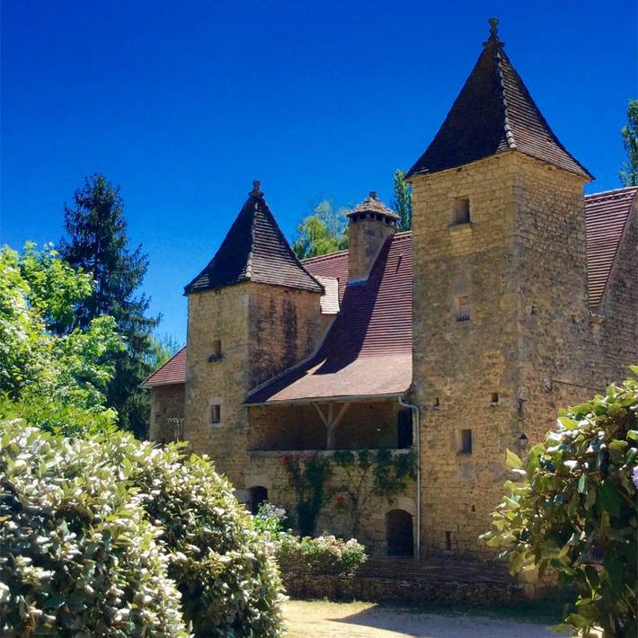 Gîte pour 6 personnes, avec balcon ainsi que jardin et piscine