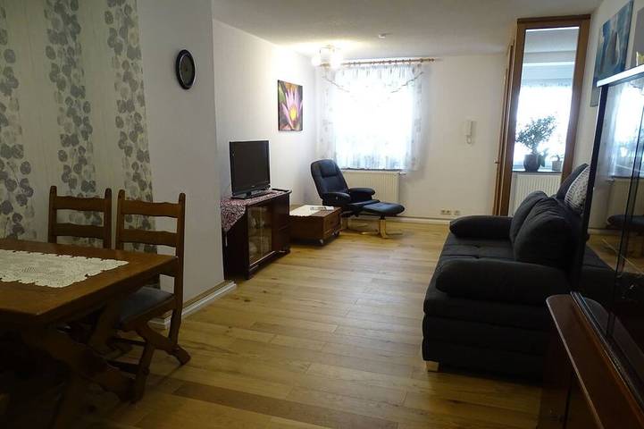 Ferienwohnung für 4 Personen, mit Terrasse und Garten sowie Whirlpool - 1