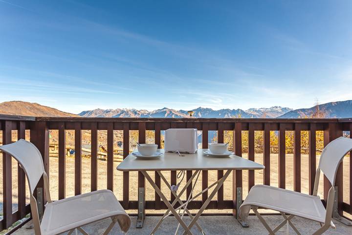 Gîte pour 4 personnes, avec balcon et piscine dans Office De Tourisme Du Corbier - 2