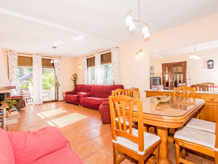 Chalet para 10 personas, con Balcón además de Terraza y Jardín en Maresme - 3