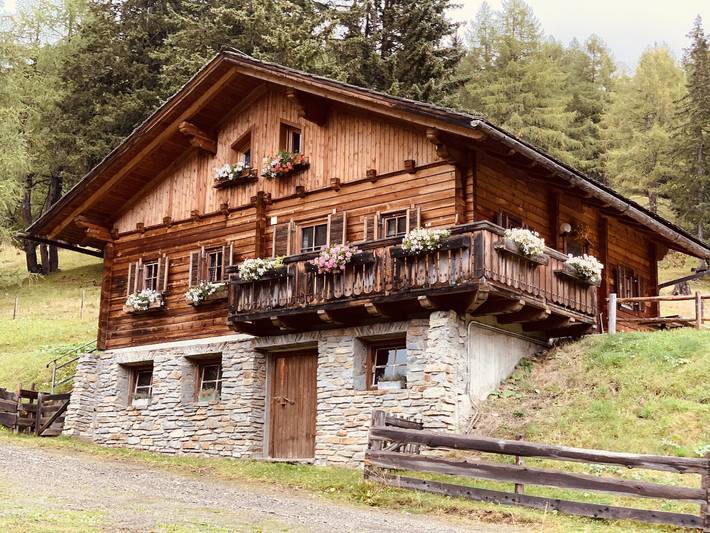 Ferienwohnung für 9 Personen, mit Balkon und Terrasse sowie Garten und Ausblick in Heiligenblut