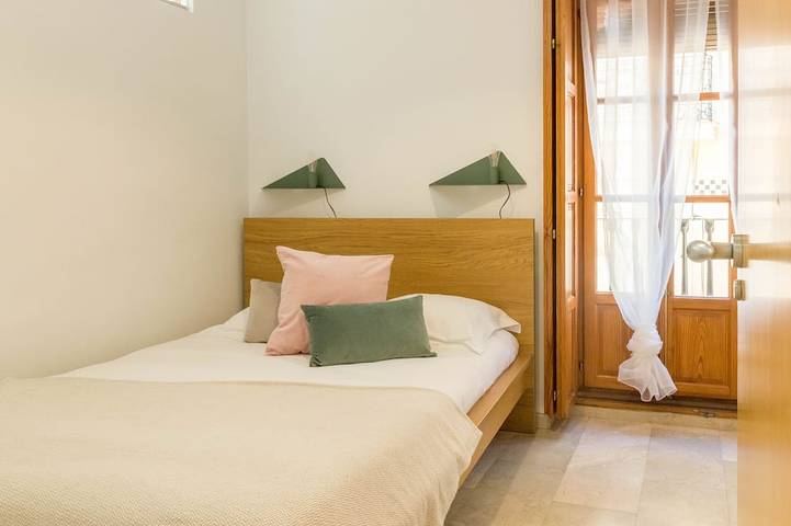 Ganze Wohnung, Amazing Shiny Apartment! An amazing choice for friends and families! in Valencia City Centre, Valencia