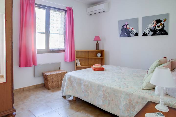 Location de vacances pour 7 personnes, avec piscine ainsi que jardin et terrasse à Cervione - 4