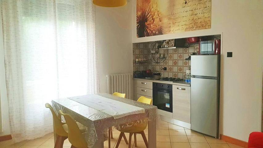 Gîte pour 5 personnes, avec Balcon ainsi que Terrasse et Vue à Imola