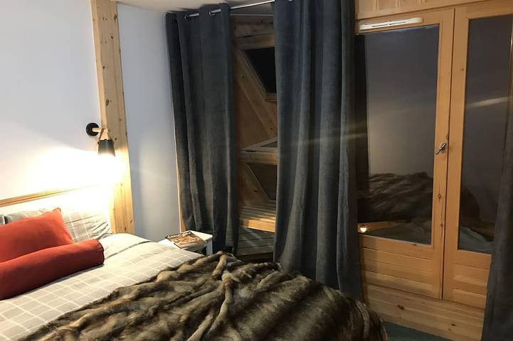 Appartamento intero, Comfortable apartment, ski-in, linens included in Val-d'Isère, Massiccio del Ruitor