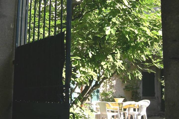 Location de vacances pour 5 personnes, avec jardin à Mollans-sur-Ouvèze