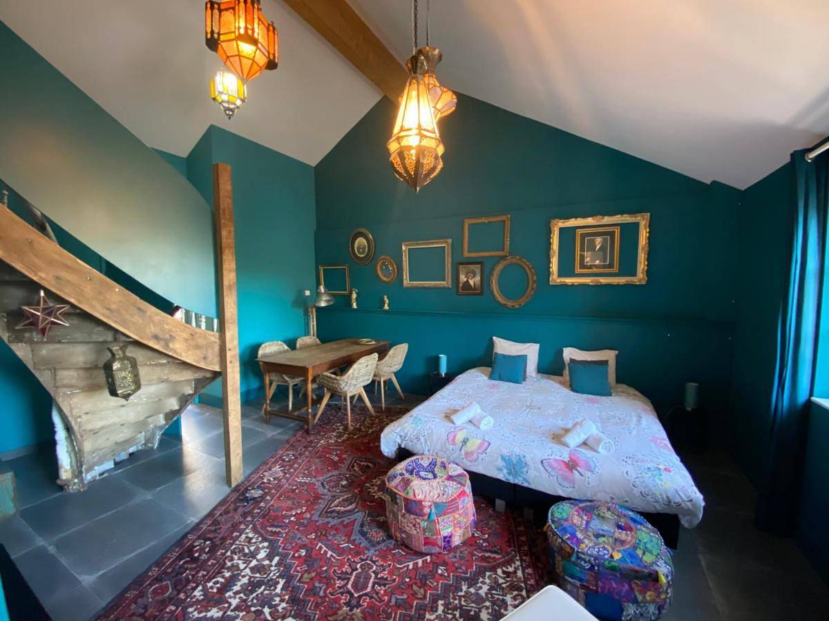 Family Room with Bathroom in Sainte-Ode, Région de Bastogne