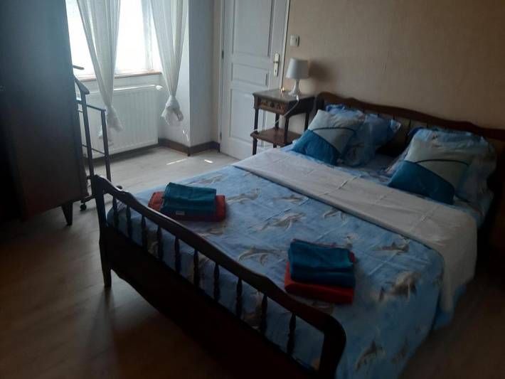 Gîte pour 9 personnes, avec terrasse à Altillac - 4