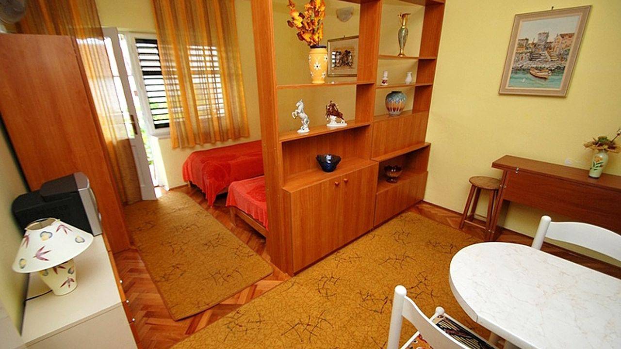 Ganze Ferienwohnung, Ferienwohnung für 4 Personen (39 m²) in Zaostrog in Zaostrog, Makarska Riviera