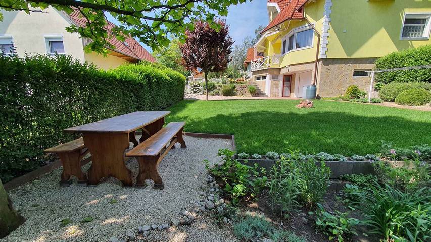 Appartement de vacances pour 4 personnes, avec jardin - 1