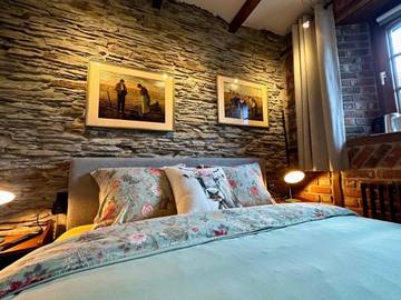 Chambre d’hôte pour 2 personnes, avec vue ainsi que jardin et terrasse à Neufchâteau (Belgique)