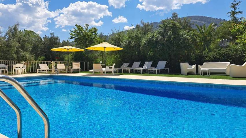 Casa rural para 3 personas, con vistas y terraza además de piscina y jardín en Provincia de Valencia - 3