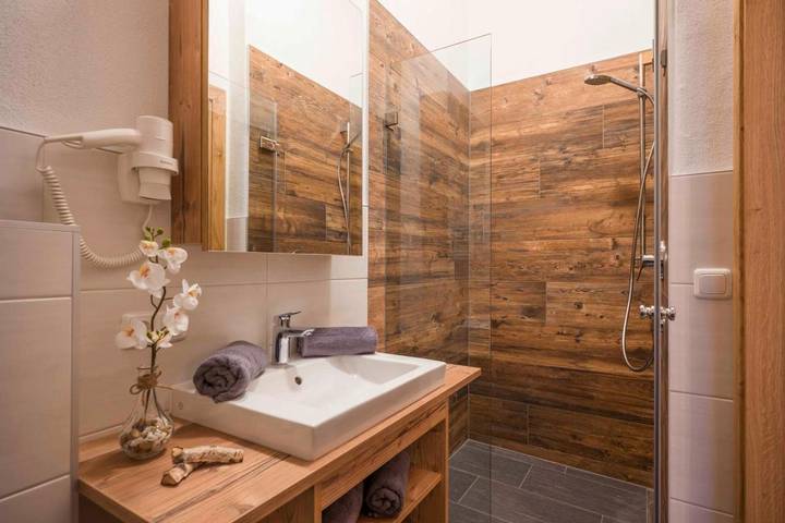 Ferienwohnung für 10 Personen, mit Balkon und Ausblick in Brixen im Thale - 2