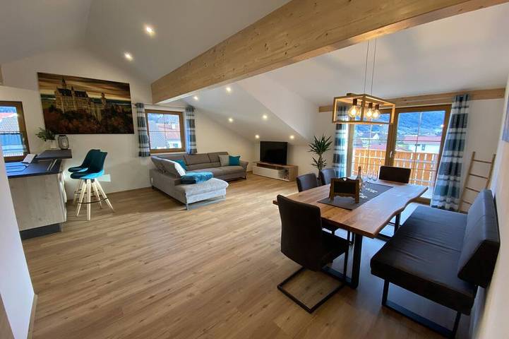 Ferienwohnung für 7 Personen, mit Balkon und Sauna in Halblech